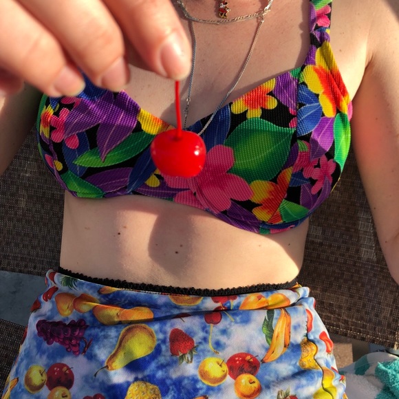 Meet your Posher, Lillian - Picture 2 of 2